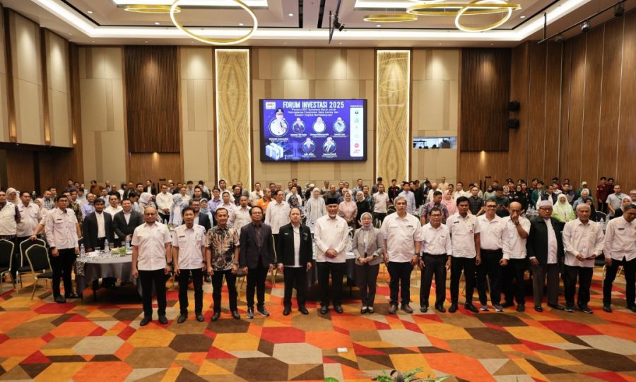 Gubernur Mahyeldi Tegaskan, Sumbar Siap Jadi Pusat Investasi Energi Hijau dan Industri Digital