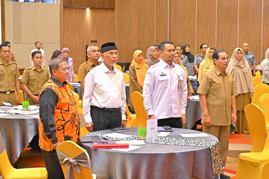 Gubernur Mahyeldi Tekankan Pentingnya Kandungan Nilai Pancasila dalam Setiap Rancangan Perda