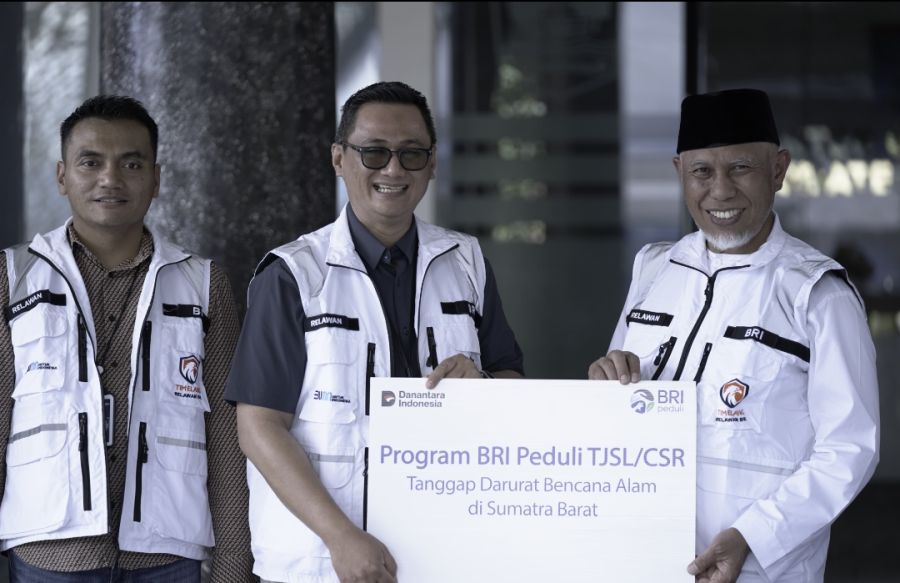 Gubernur Mahyeldi Terima Bantuan Rp850 Juta dari Relawan Elang BRI untuk Korban Bencana