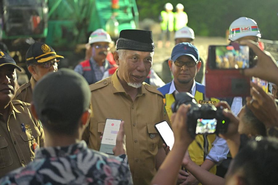 Gubernur Mahyeldi Tetapkan UMP Sumbar 2026, Naik 6,3 Persen Dibandingkan Tahun Sebelumnya