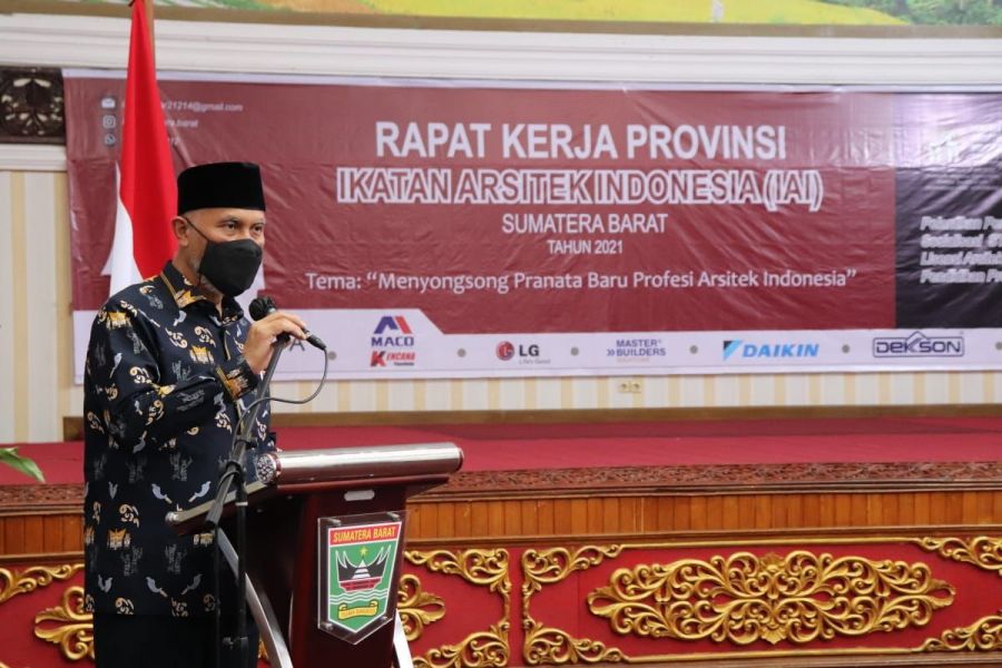Gubernur Sumbar Dorong Sinergi Pemerintah dengan IAI