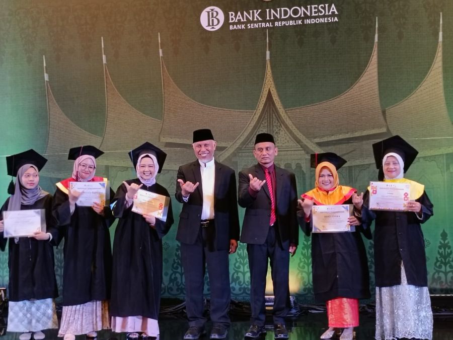 Gubernur Sumbar Hadiri Wisuda PLUZI Academy, Dorong UMKM Naik Kelas