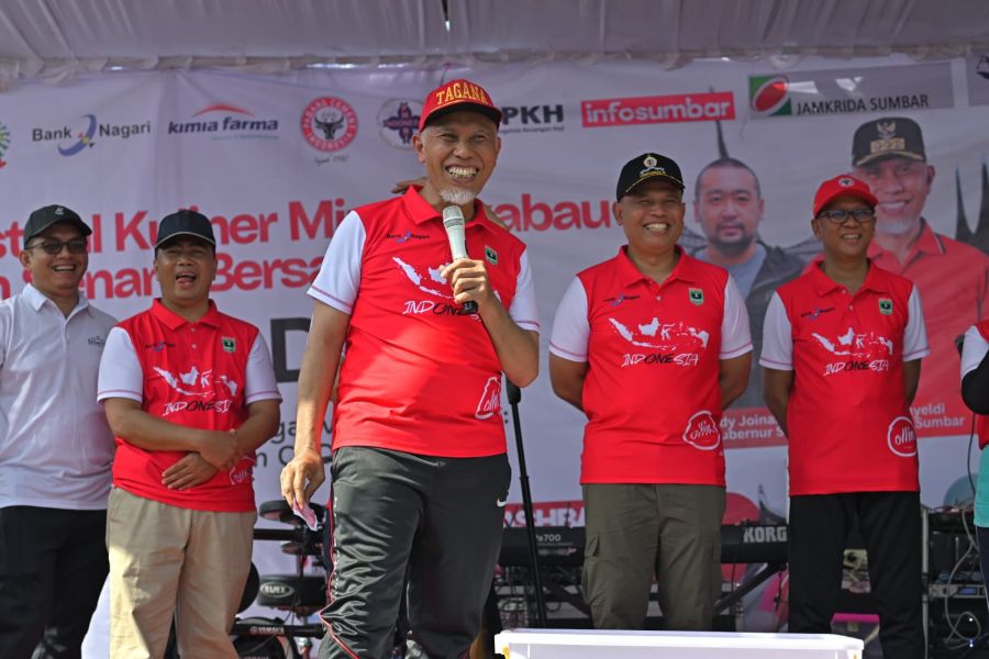 Gubernur Sumbar Himbau Masyarakat Kibarkan Bendera Merah Putih Sebulan Penuh
