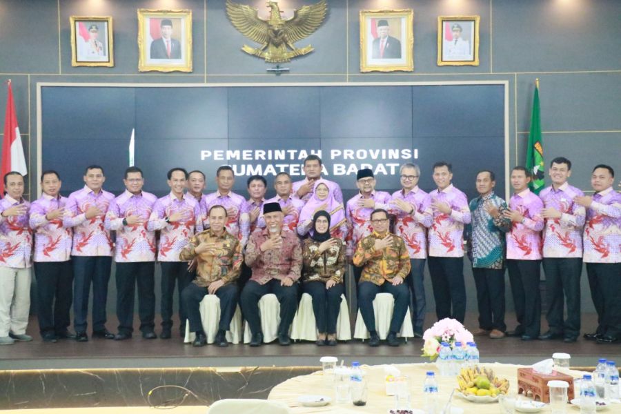 Gubernur Sumbar Kenalkan Tradisi Ka Lapau ke Peserta SLISN PPRA LXIV