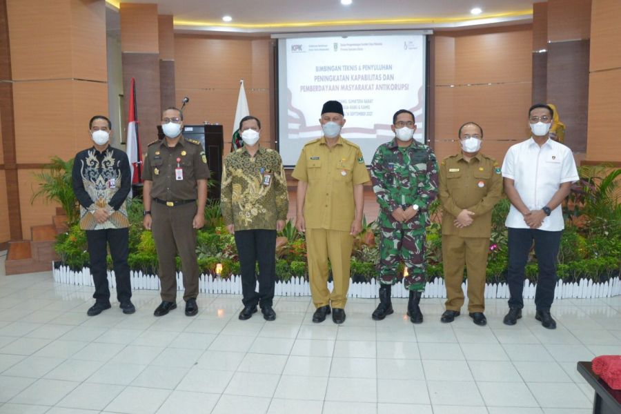 Gubernur Sumbar Nilai Keterlibatan Masyarakat Penting dalam Memerangi Korupsi
