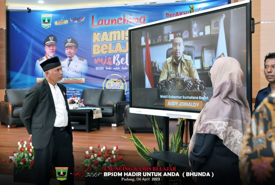 Gubernur Sumbar Resmikan Program Kamis Belajar Setiap Kamis Pagi