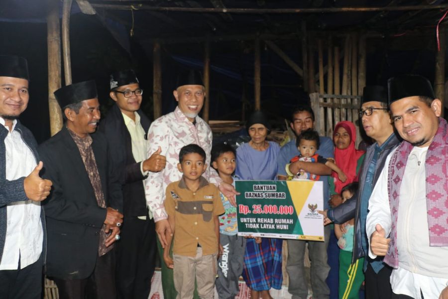Gubernur Sumbar Singgah Sahur di Gubuk Reyot Bersama Calon Pilot