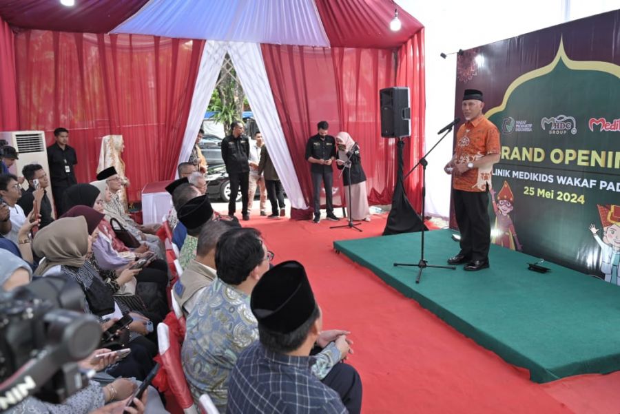 Hadiri Grand Opening Klinik Medikids Wakaf Padang, Mahyeldi Sampaikan Apresiasi Kepada YWPPII