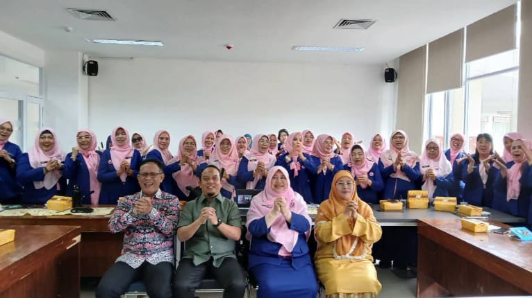 Hadiri Rapat Kerja GOW, H. muharlion : Kemajuan Kota Padang tidak Terlepas dari Peran kaum Perempuan