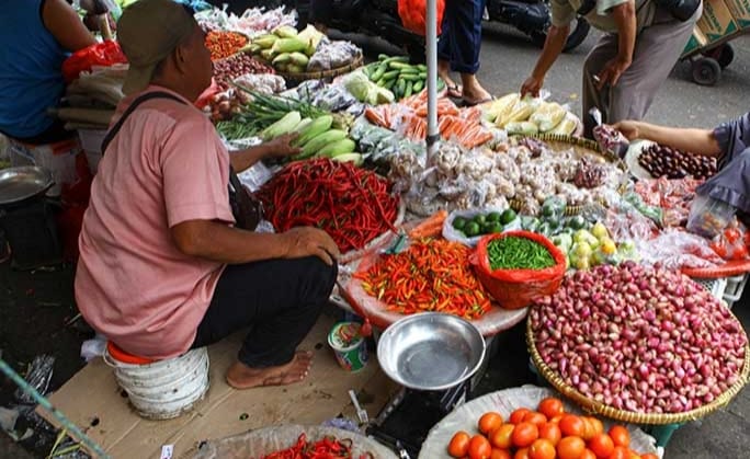 Harga Cabai Merah Tembus Rp100 Ribu per Kilogram di Pasar Dharmasraya