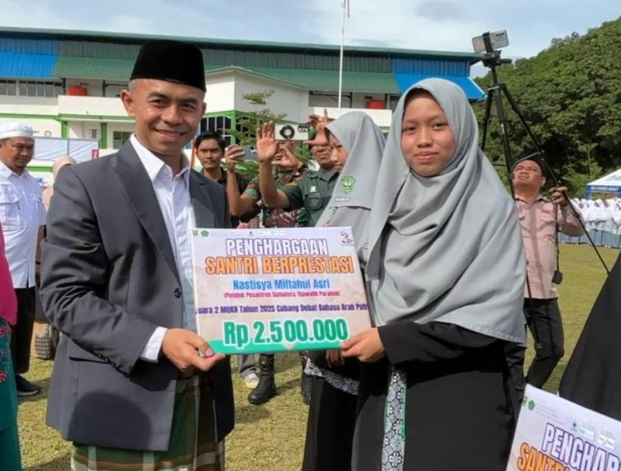 Hari Santri Bergema di Ar Risalah, Plt. Kakanwil Serukan Pesan Santri untuk Dunia
