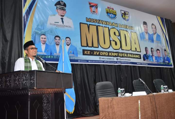 Hendri Septa Dinobatkan Sebagai Wali Kota Peduli Pemuda