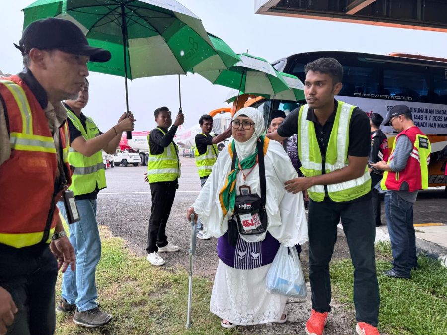 Hujan Iringi Keberangkatan Kloter 05 Padang, 2.113 Jemaah Sudah Tiba di Madinah