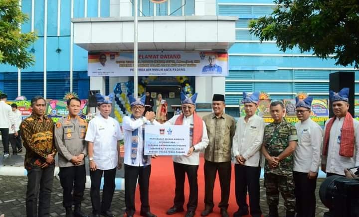 HUT ke-48 Perumda Air Minum Kota Padang, Wako Hendri Septa Harap Terus Hadirkan Pelayanan Terbaik