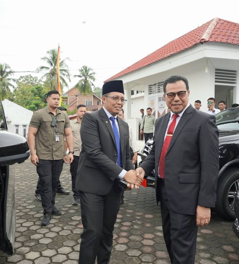 HUT Sijunjung ke 76, Sekda Sambut Kedatangan Kepala Kantor Komunikasi Kepresidenan Hasan Nasbi