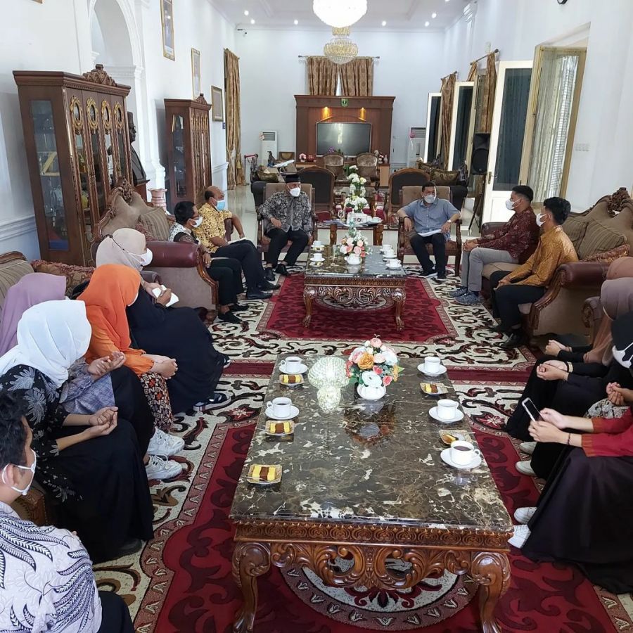 Ikatan Pelajar Minang Internasional Audiensi dengan Gubernur Mahyeldi