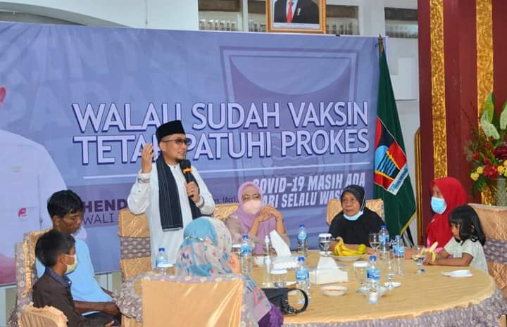 Inovasi Program Semata Jilid Dua Wako Hendri Septa, Bedah Rumah Membantu Keluarga Kurang Mampu
