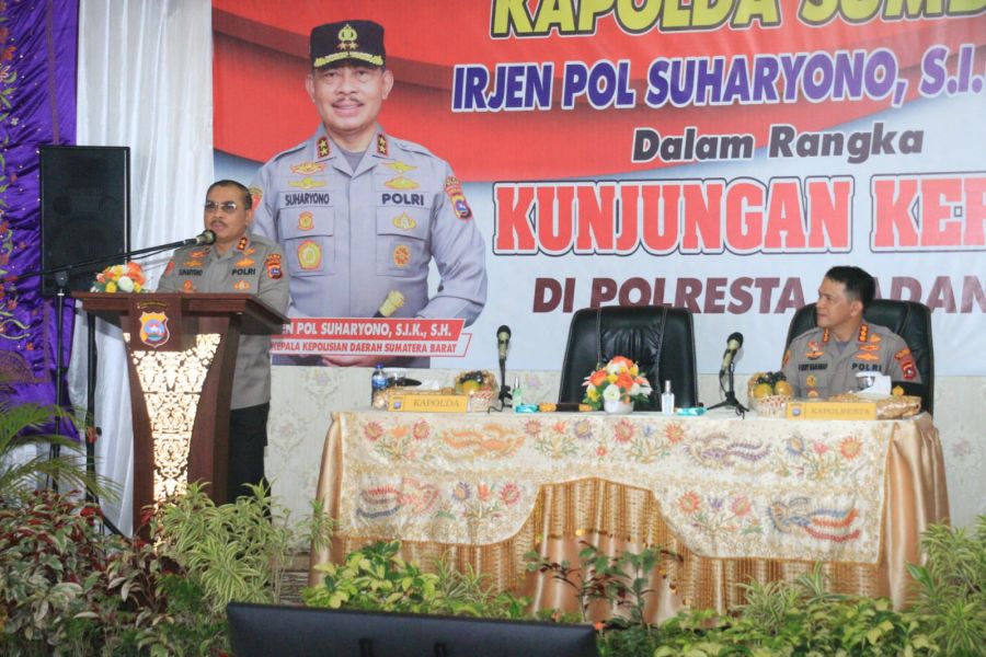 Irjen Pol Suharyono Kunker ke Polresta Padang, Ini Arahannya kepada Personel 