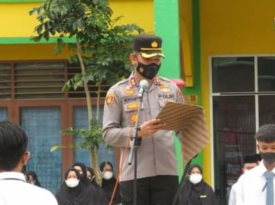 Jadi Inspektur Upacara di Kauman, Kapolres Padang Panjang Sampaikan Tiga Pesan