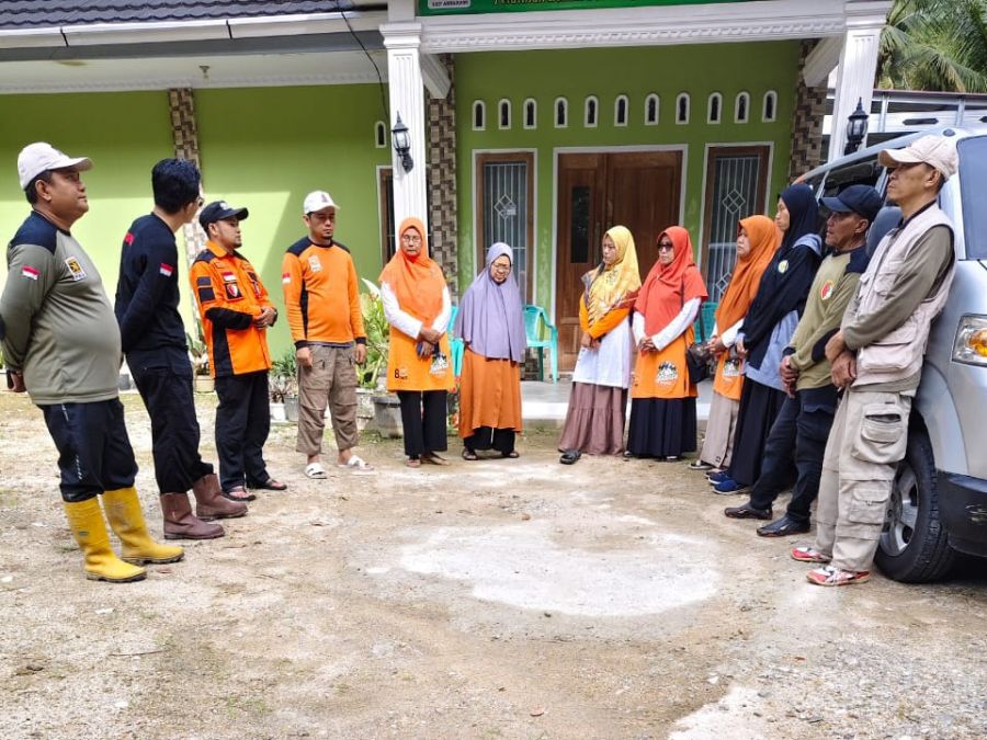 Jalankan Taklimat DPW PKS Sumbar, DPTD PKS Kota Sawahlunto Turun Bantu Warga Kota Solok