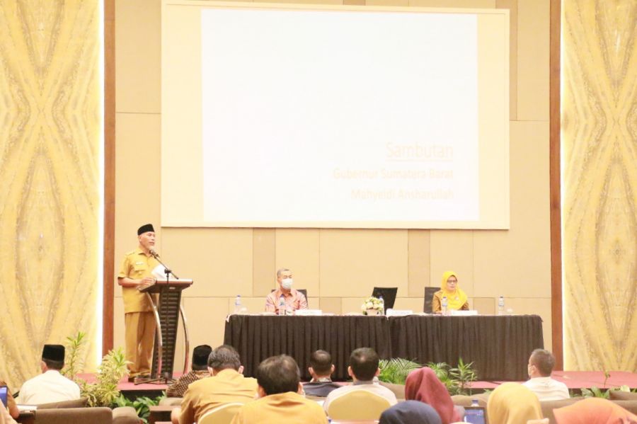 Jalin Kolaborasi antar Pemda dan Perguruan Tinggi, Gubernur Sumbar Buka Rakor Kelitbangan 2022