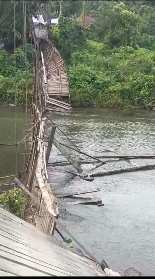 Jembatan Lubuk Karak Putus, Kadis Kunjungi Tempat Pendidikan Terdampak