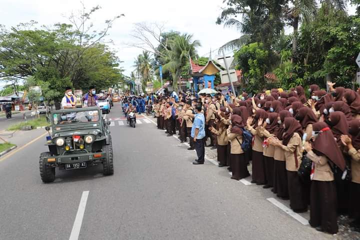 Juarai MTQ Tingkat Sumbar ke-39, Kafilah Kota Padang Diarak Wako Hendri Septa Keliling Kota Padang