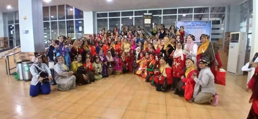 KAI Divre II Sumbar Sambut Delegasi 36 Negara pada International Minangkabau Literacy Festival 2026