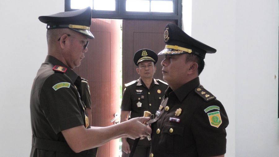 Kajari Padang Lantik Kasi Intel Padang