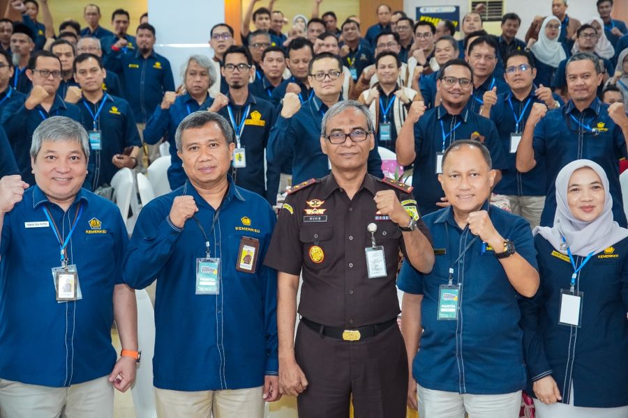 Kajati Sumbar Menjadi Narasumber Kanwil DJP Sumbarja 