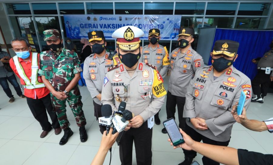 Kakorlantas, Asops, dan Kadiv Humas Polri Pastikan Prokes Tempat Publik di Surabaya Berjalan Baik