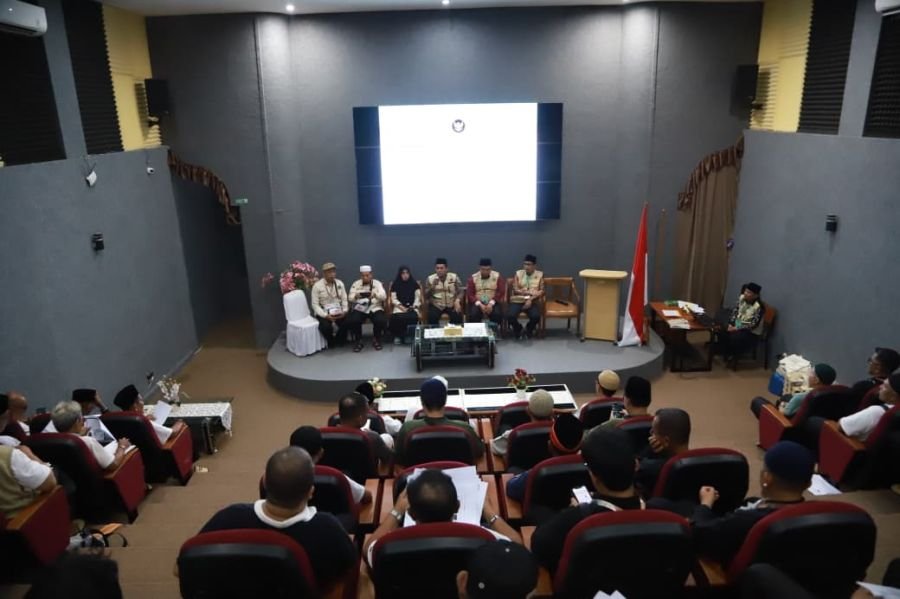 Kanwil Kemenhaj Sumbar Berikan Pembekalan Kepada Karu dan Karom