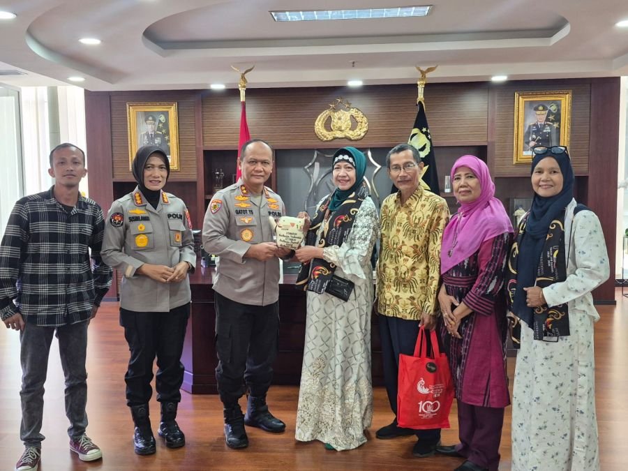 Kapolda Sumbar Apresiasi Gerakan Literasi IMLF 