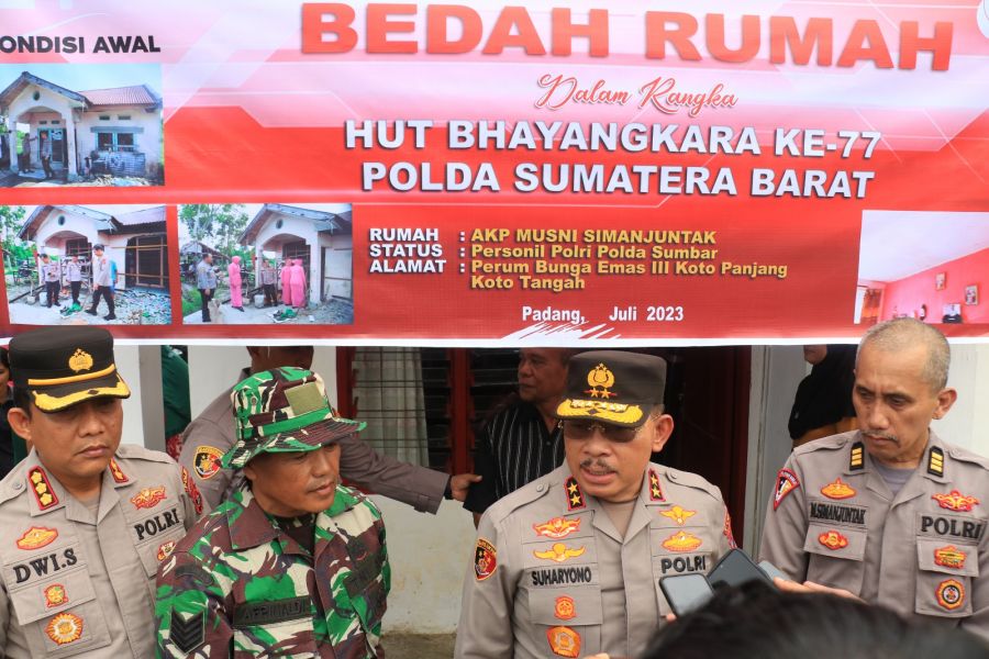 Kapolda Sumbar Hadiri Anjangsana Bedah Rumah, Bentuk Kedekatan Pimpinan dengan Anak Buah