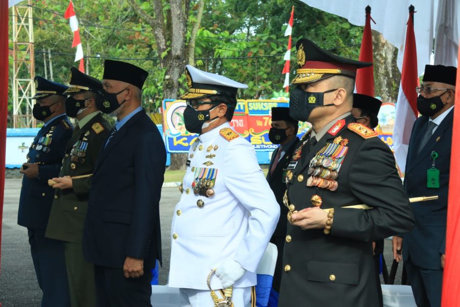 Kapolda Sumbar Hadiri Upacara Peringatan HUT ke-76 TNI