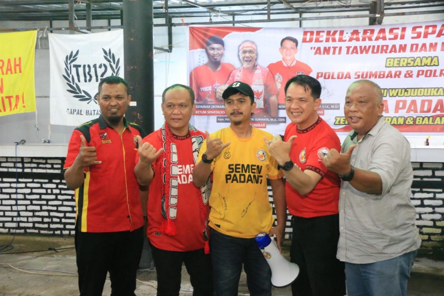 Kapolda Sumbar Pimpin Deklarasi Damai Anti Tawuran dan Balap Liar bersama Sporter Spartack 