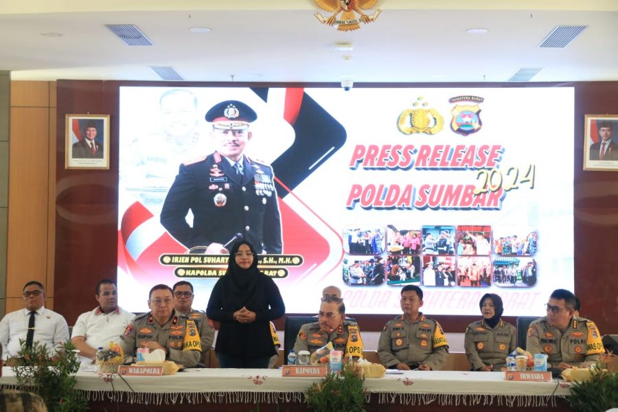 Kapolda Sumbar Pimpin Release Akhir Tahun 2024 Ungkap Kasus Besar
