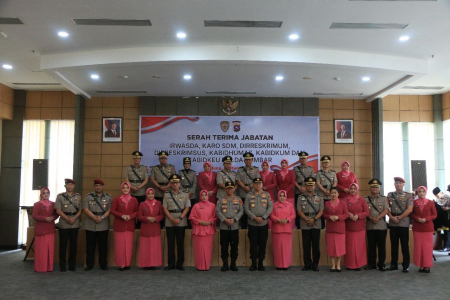 Kapolda Sumbar Pimpin Sertijab beberapa  Pejabat Utama Polda Sumbar