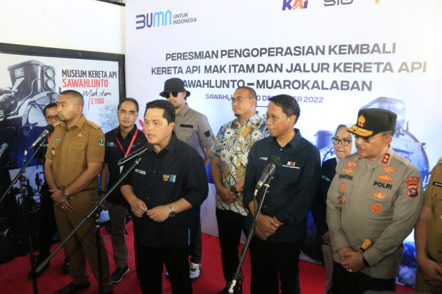 Kapolda Sumbar Sambut dan Dampingi Giat Menteri BUMN di Sumbar 