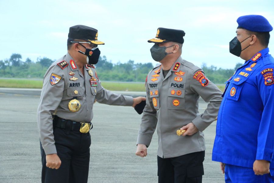 Kapolda Sumbar Sambut Kedatangan Kabaharkam Polri