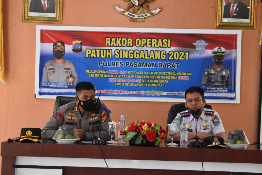 Kapolres Pasbar Tekankan Prokes dan Vaksinasi pada Ops Patuh Singgalang 2021, Senkom Siap Membantu!