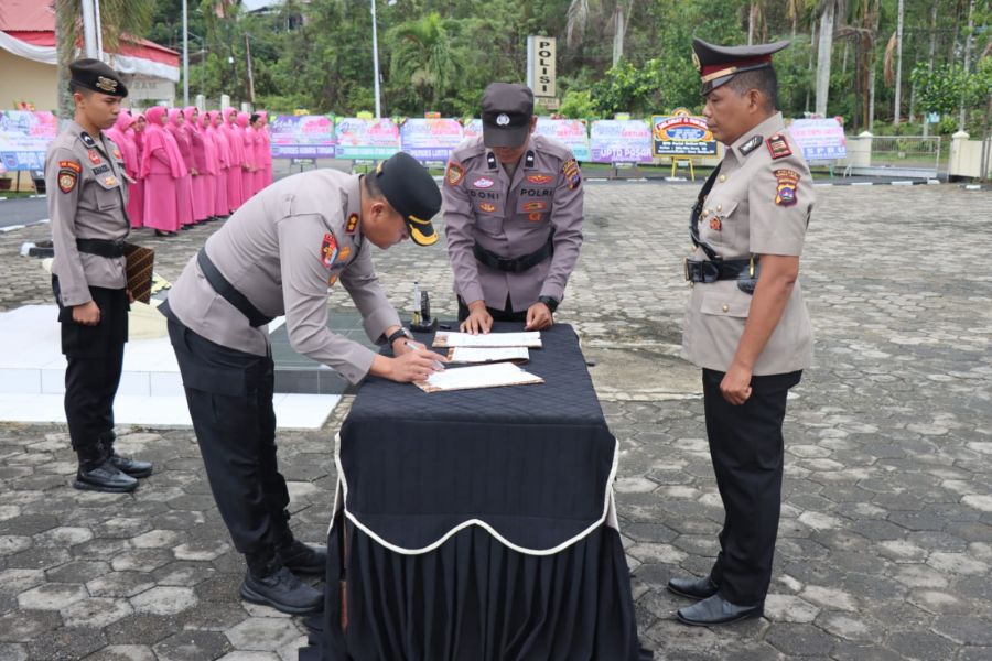 Kapolres Sawahlunto Pimpin Sertijab Kasat Intelkam Polres Sawahlunto
