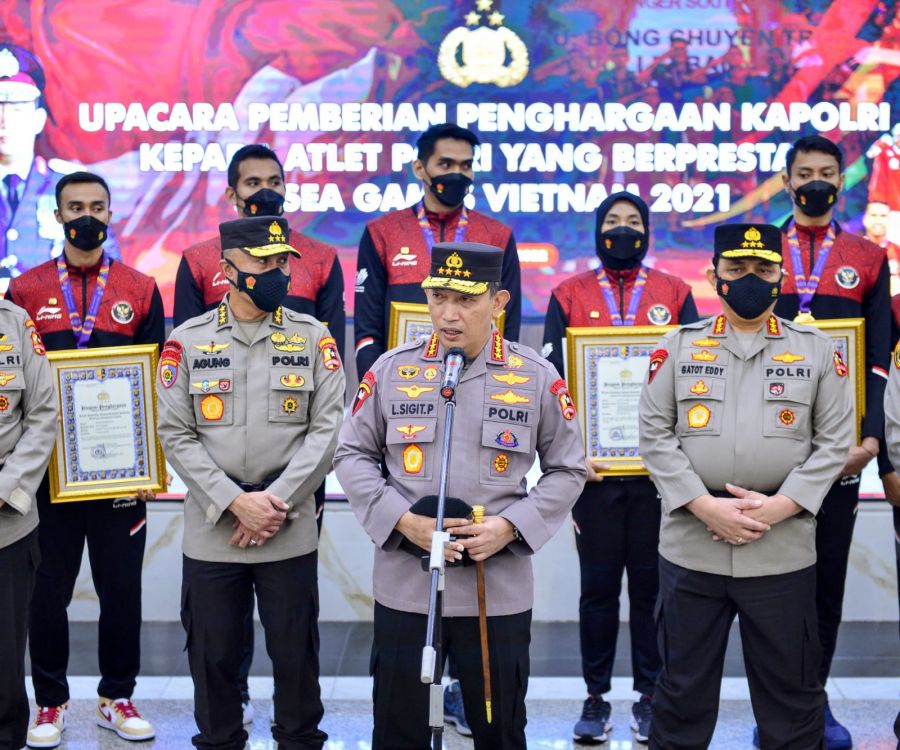 Kapolri Beri Penghargaan ke Atlet Polri yang Sumbang Medali untuk Indonesia di Sea Games