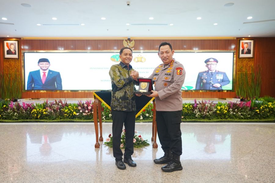 Kapolri dan Menhut Perkuat Sinergitas Upaya Perlindungan Kawasan Hutan