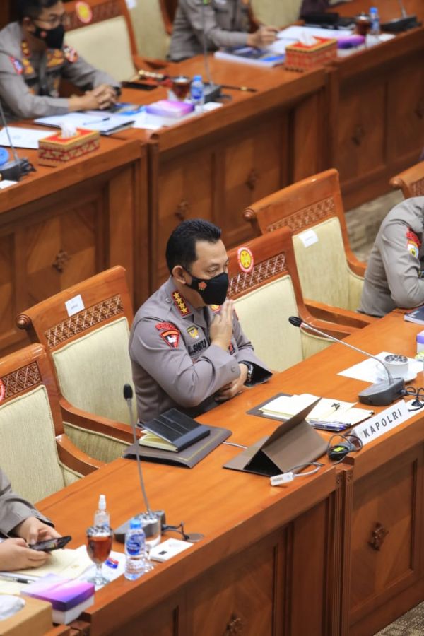Kapolri Melakukan Rapat Dengar Pendapat (RDP) dengan Komisi III DPR, Paparkan Operasi Ketupat 2021