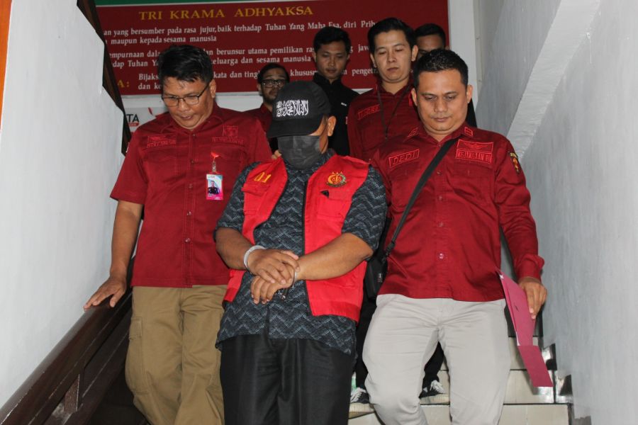 Kejari Padang Eksekusi Terpidana Korupsi SMK PP Negeri Padang