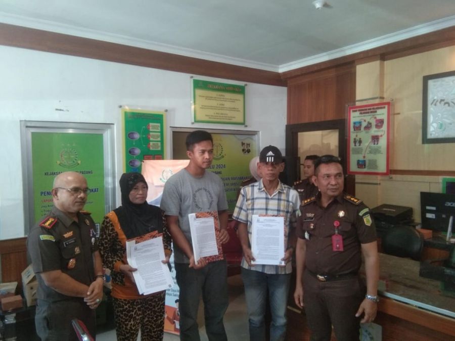 Kejari Padang Selesaikan Perkara 1 Keluarga dengan Berbasis RJ