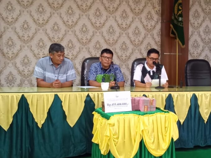 Kejari Padang Sita Uang Ratusan Juta Dari Mantan Pegawai BRI