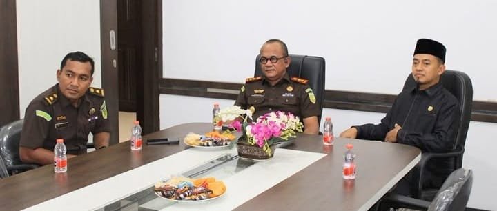 Kejari Pasaman Perkuat Intelijen, FGD Bersama Ketua DPRD Pasaman Bahas Strategi Deteksi Dini