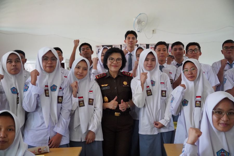 Kejati Sumbar kembali Gelar Program “Jaksa Mengajar” di SMA Negeri 3 Padang